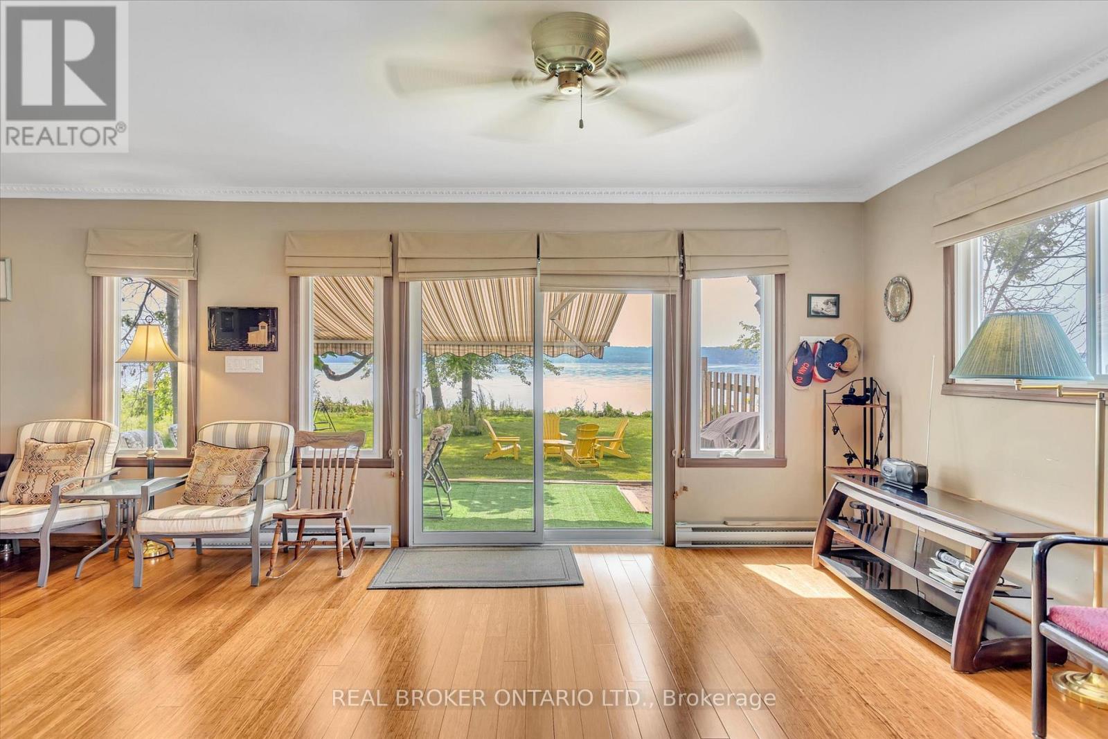 665 NORTH SHORE DRIVE E