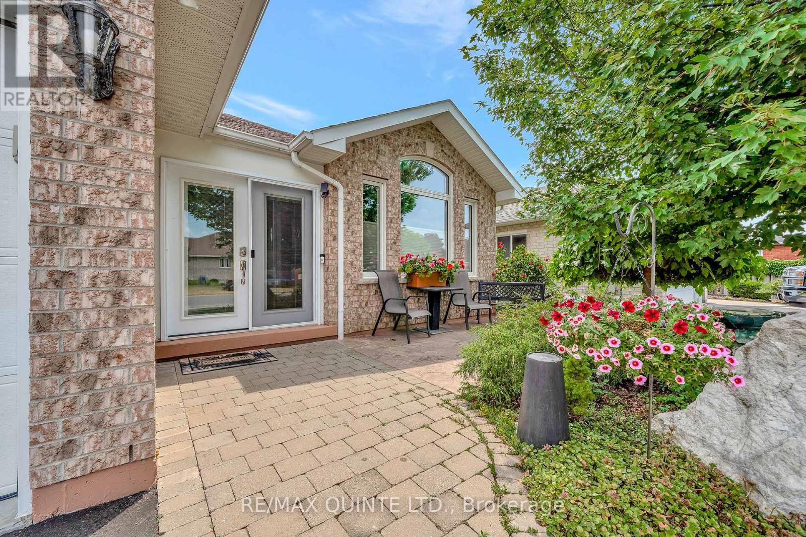 7 CHESTNUT DRIVE