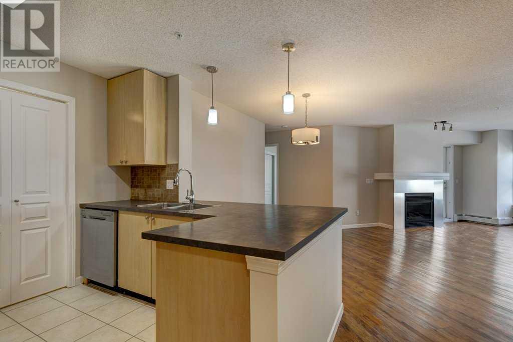 233, 30 Richard Court SW