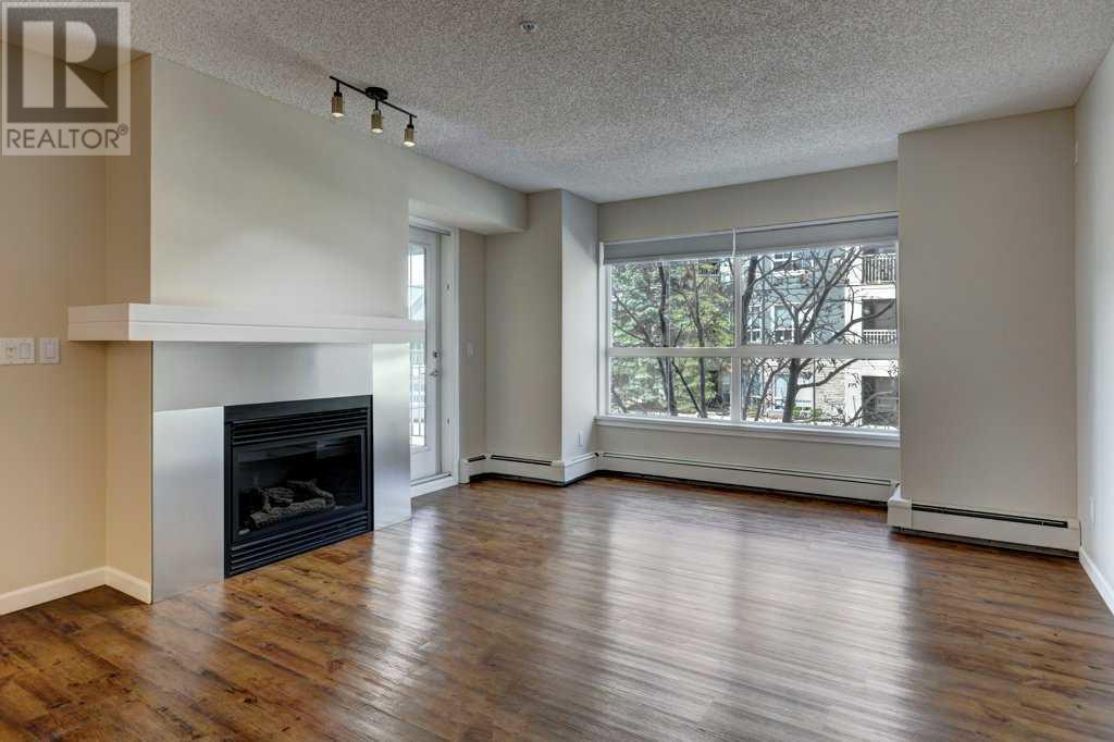 233, 30 Richard Court SW