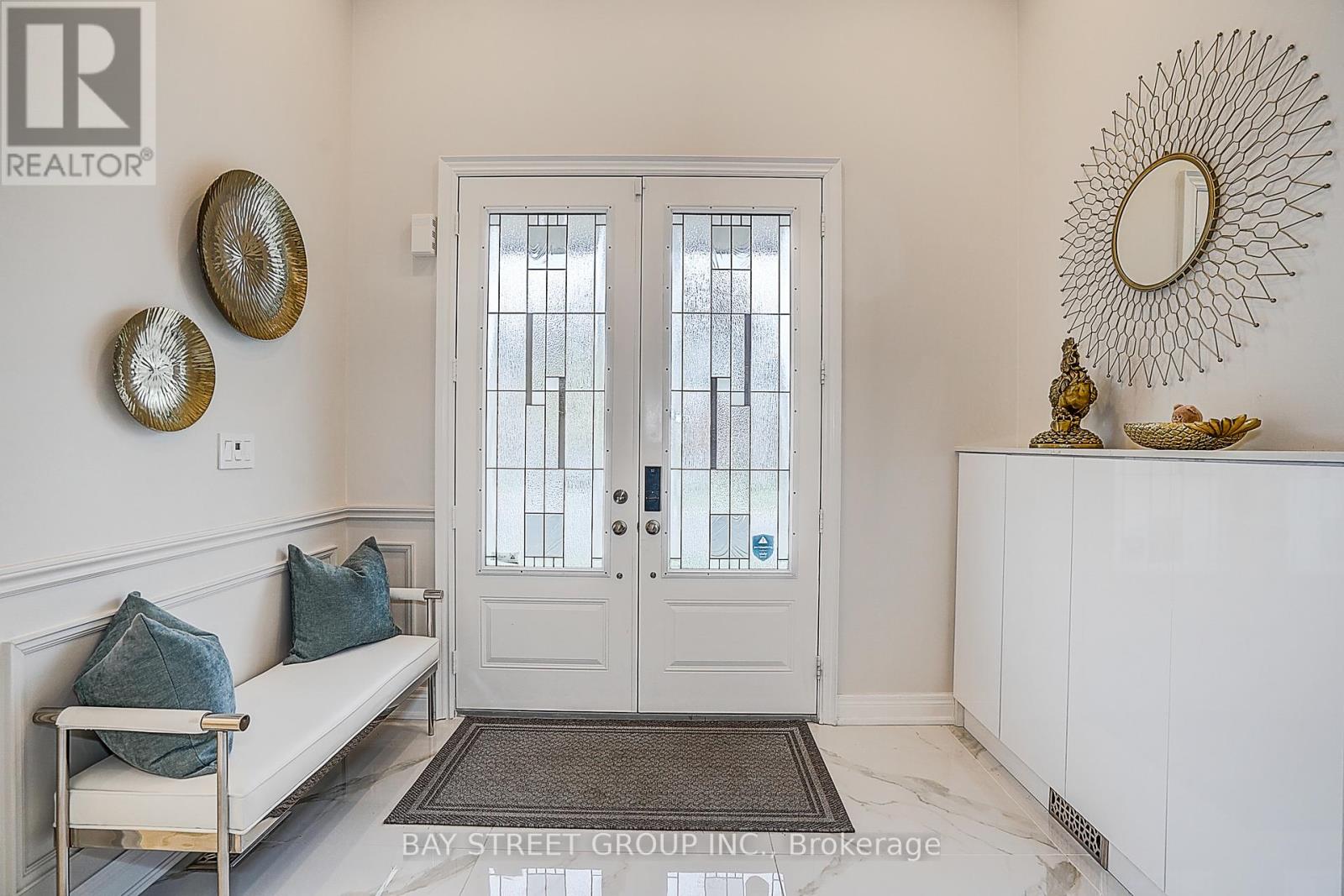 48 RED GIANT STREET W