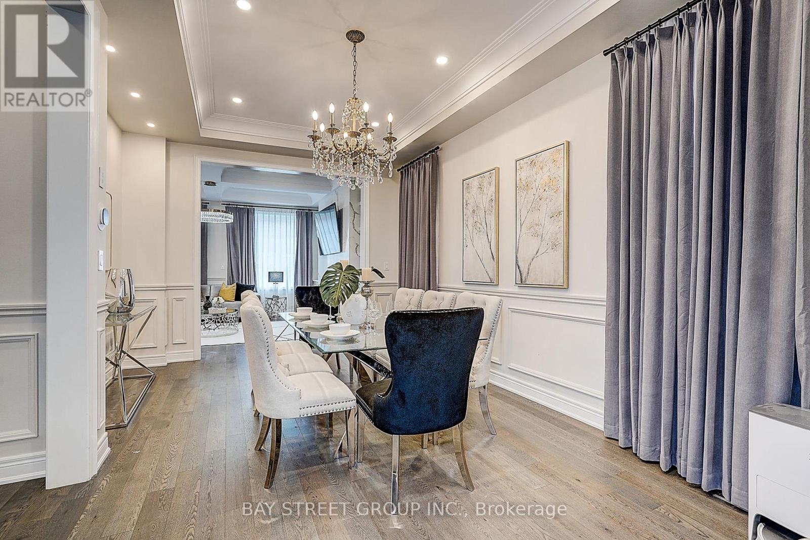 48 RED GIANT STREET W