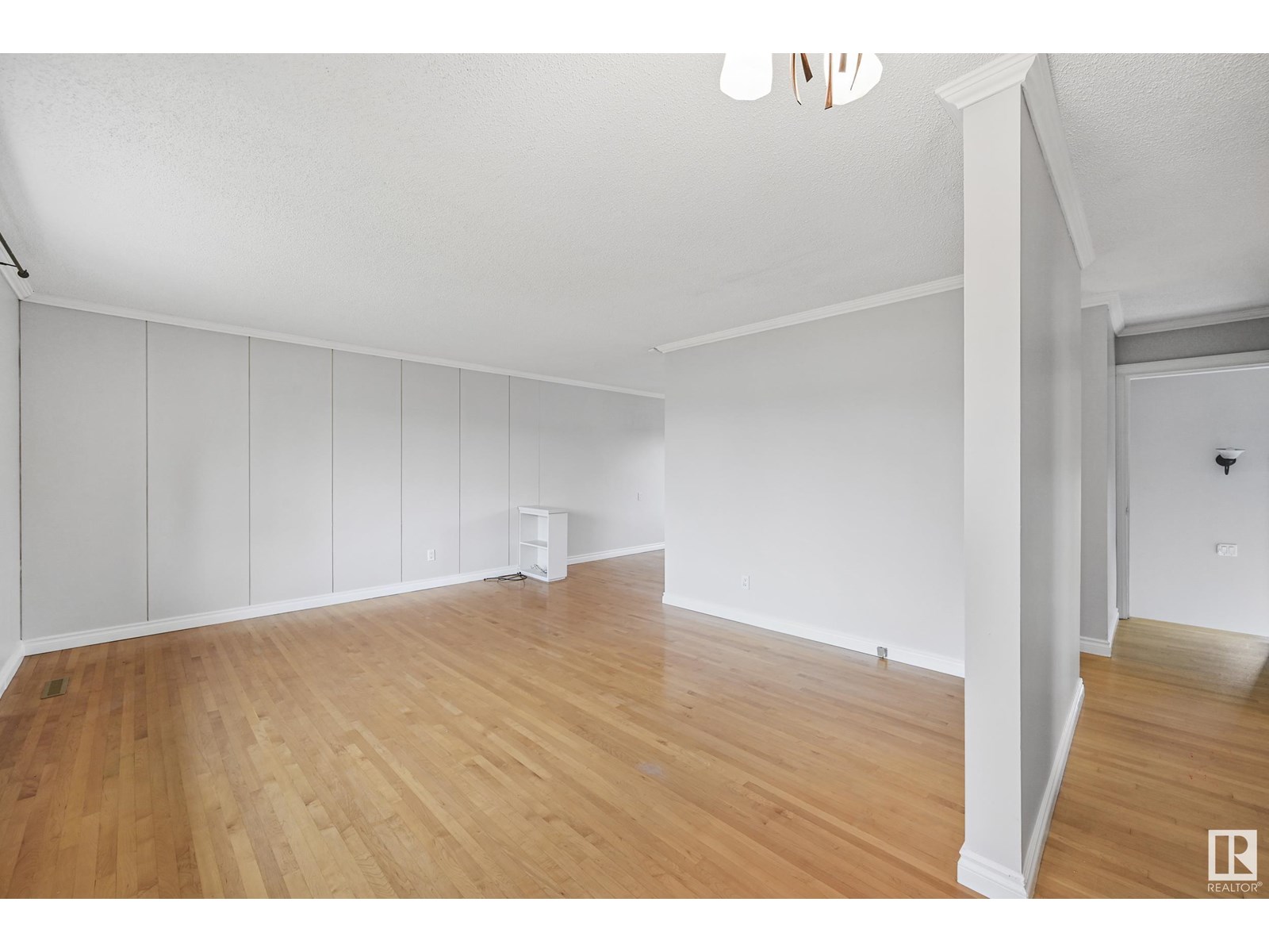 6803 149A AV NW