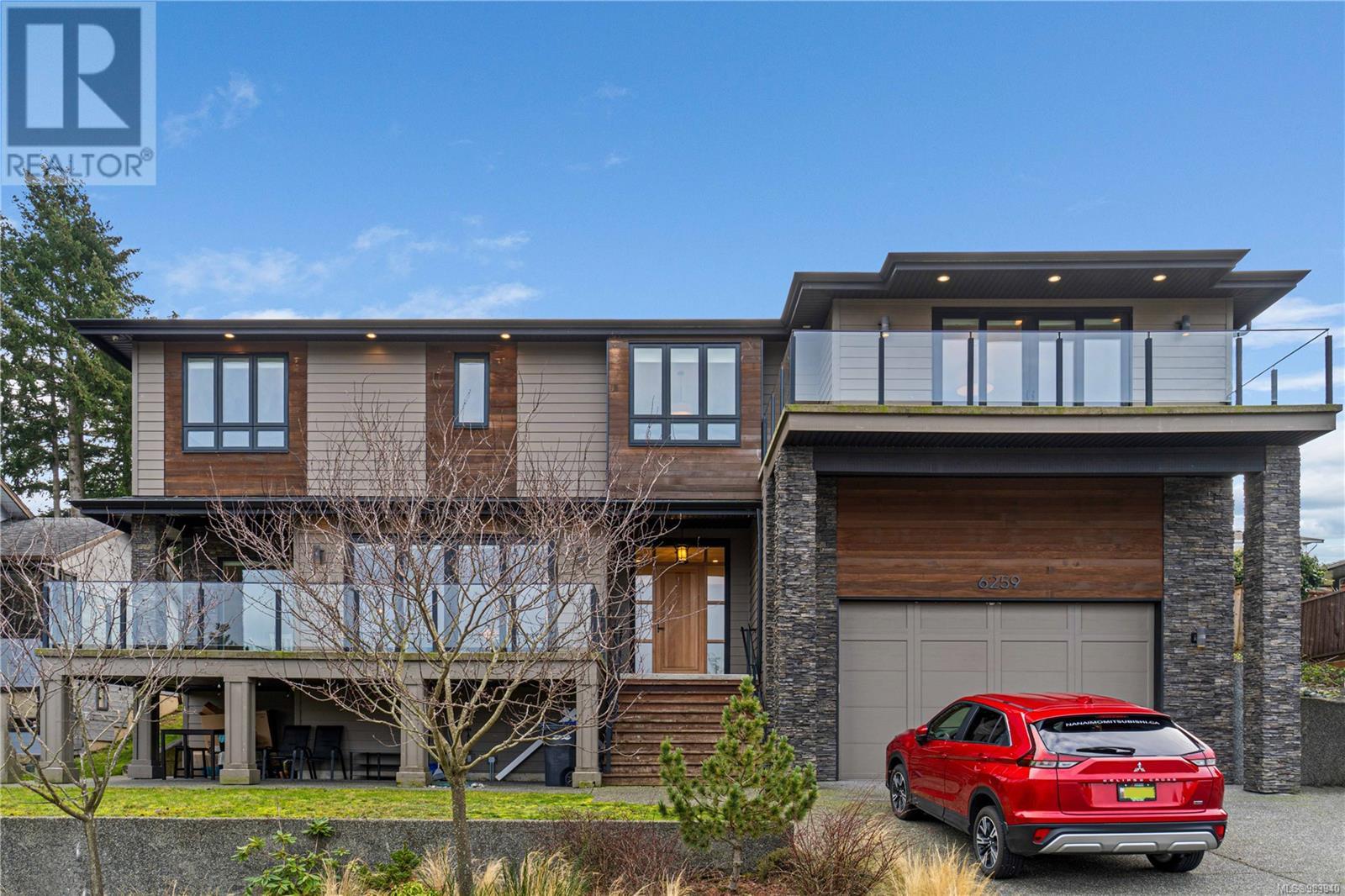 6259 Icarus Dr
