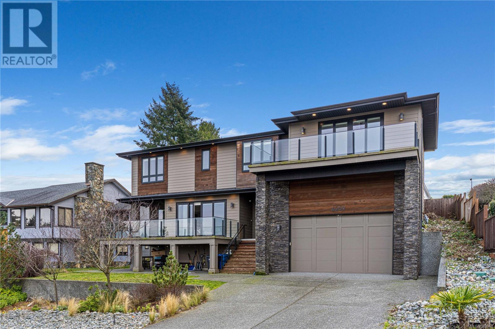 6259 Icarus Dr