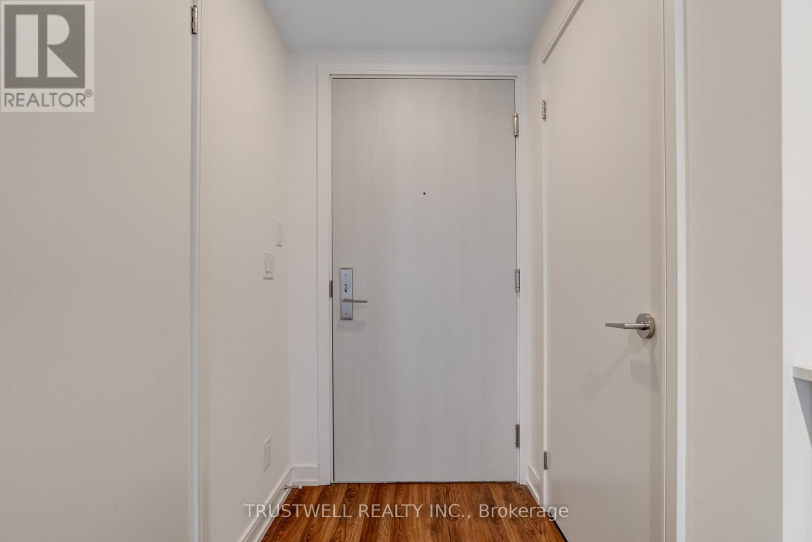 310 - 30 SAMUEL WOOD WAY