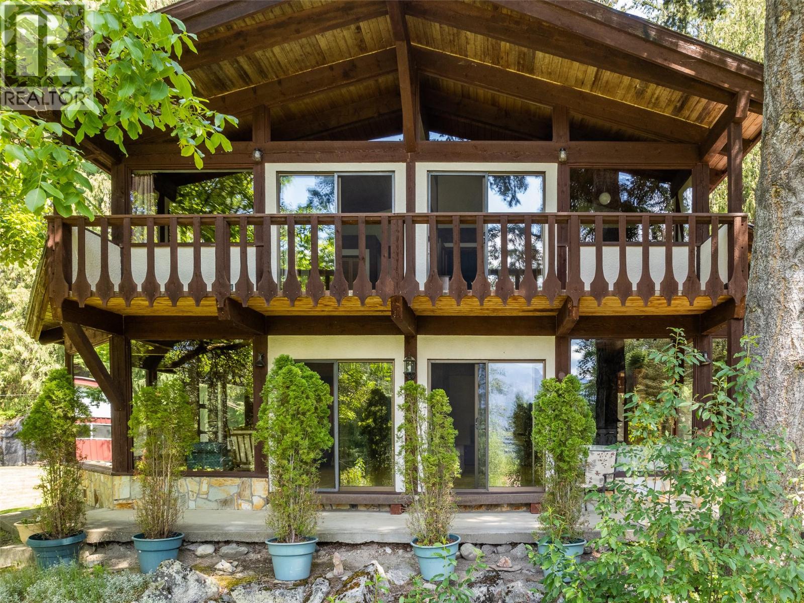 10208 TWIN BAYS Road