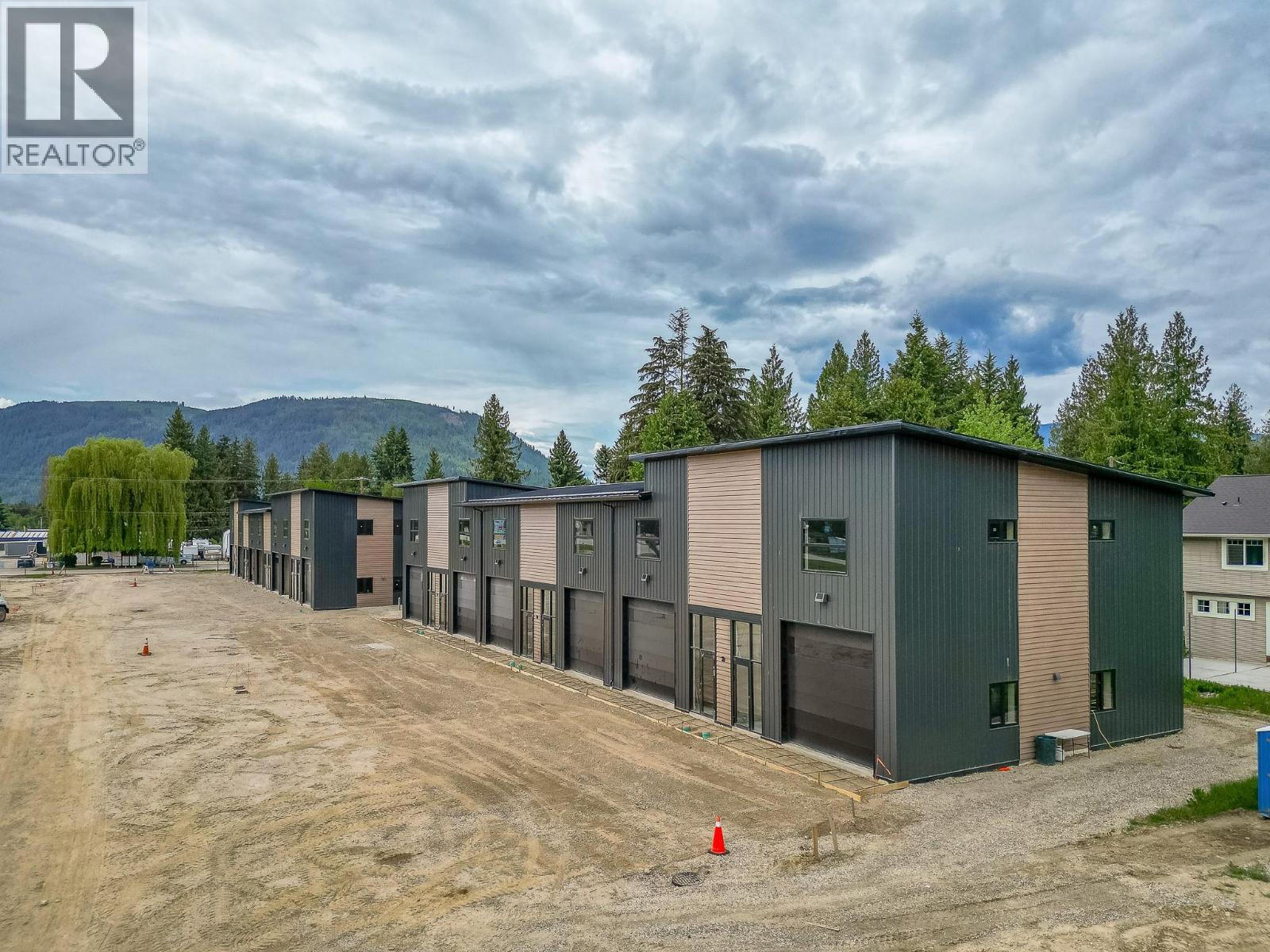 1002 Seed Frontage Road Unit# 10 Lot# PSL 10