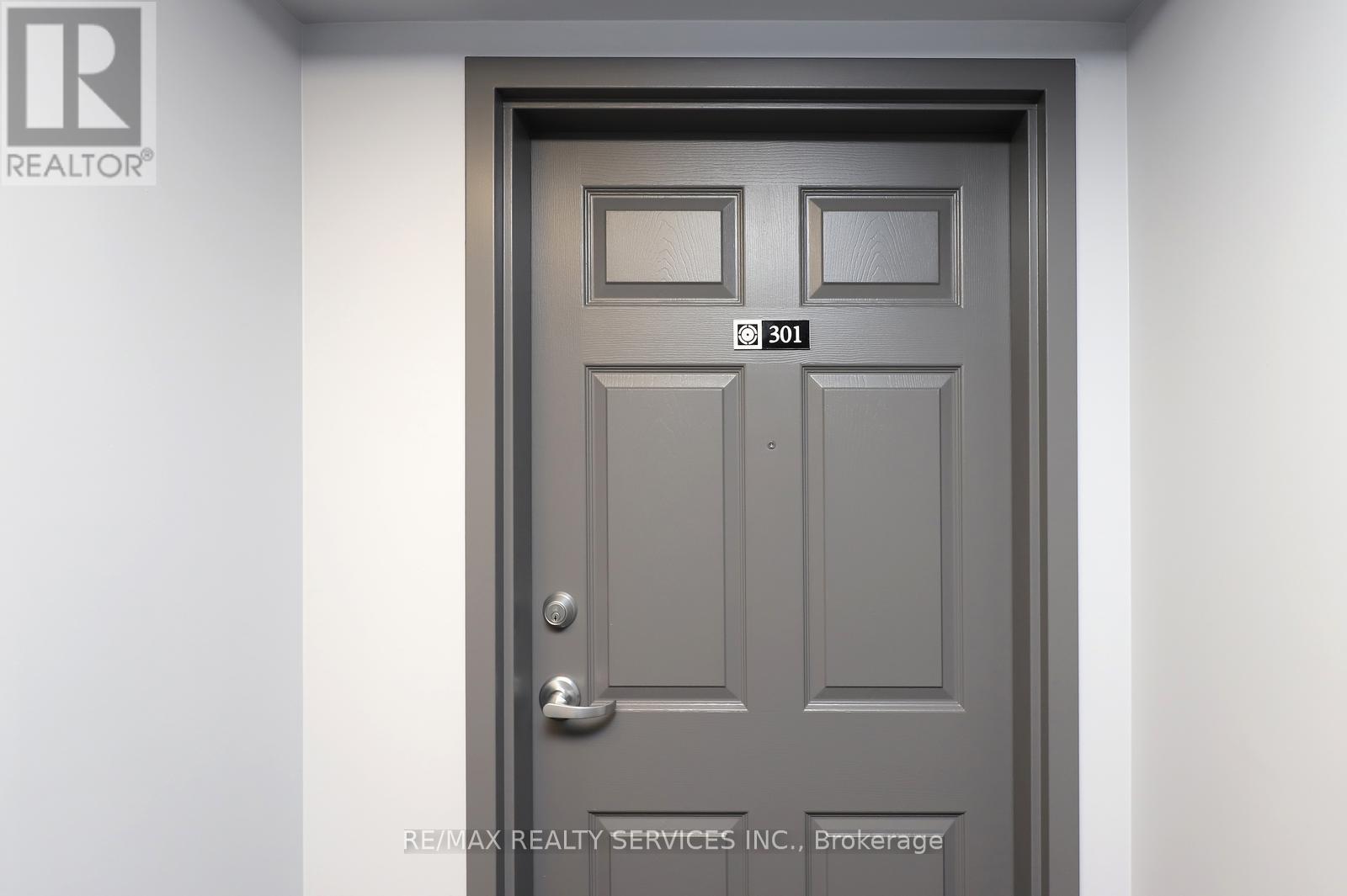 301 - 60 LYNNMORE STREET