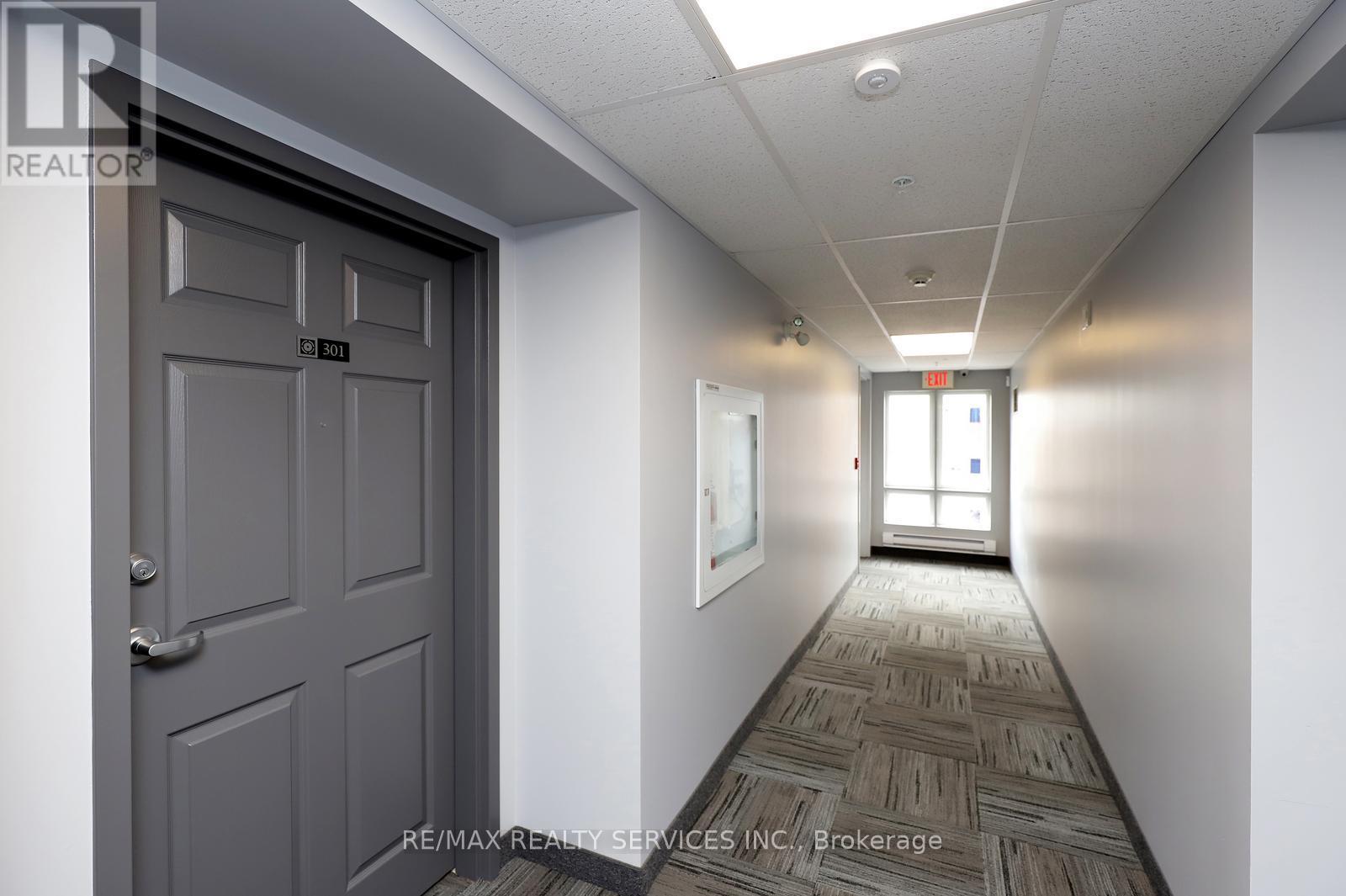 301 - 60 LYNNMORE STREET