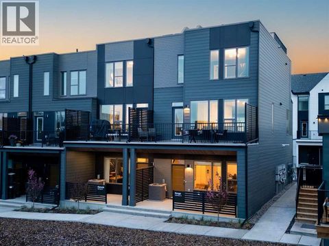 220 Sovereign Common SW Calgary AB T3C3Y3