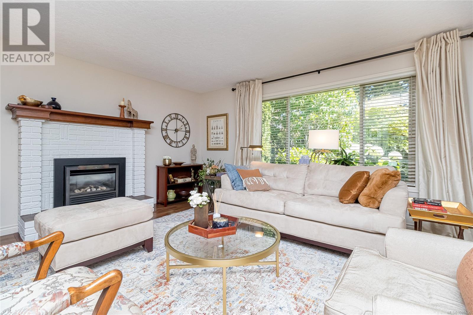 3029 Cressida Cres