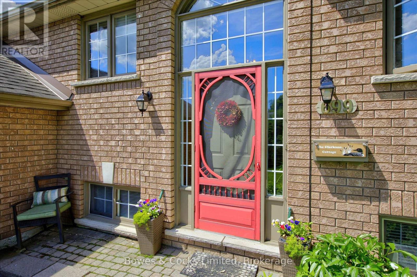 699 FORTYE DRIVE