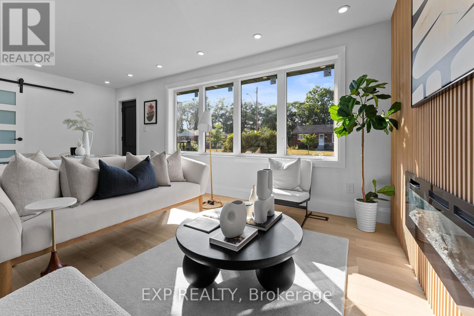 686 WICKENS AVENUE