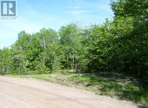 1839 BEAR CAVE ROAD Muskoka Lakes (Cardwell) ON P0B1G0