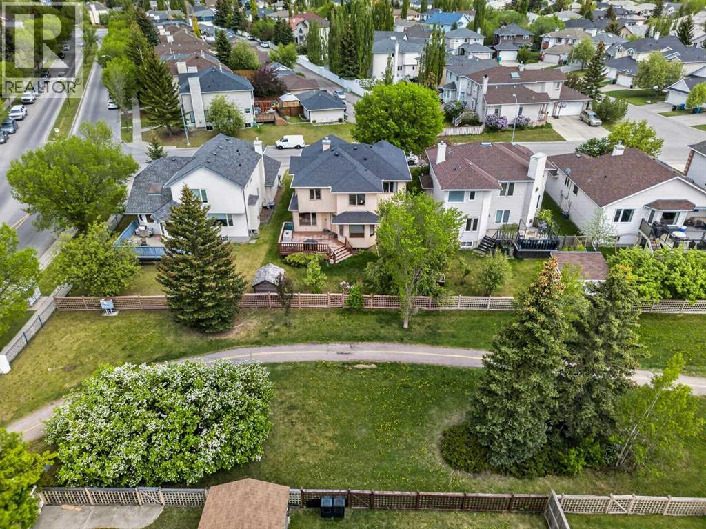 148 Sierra Madre Crescent SW