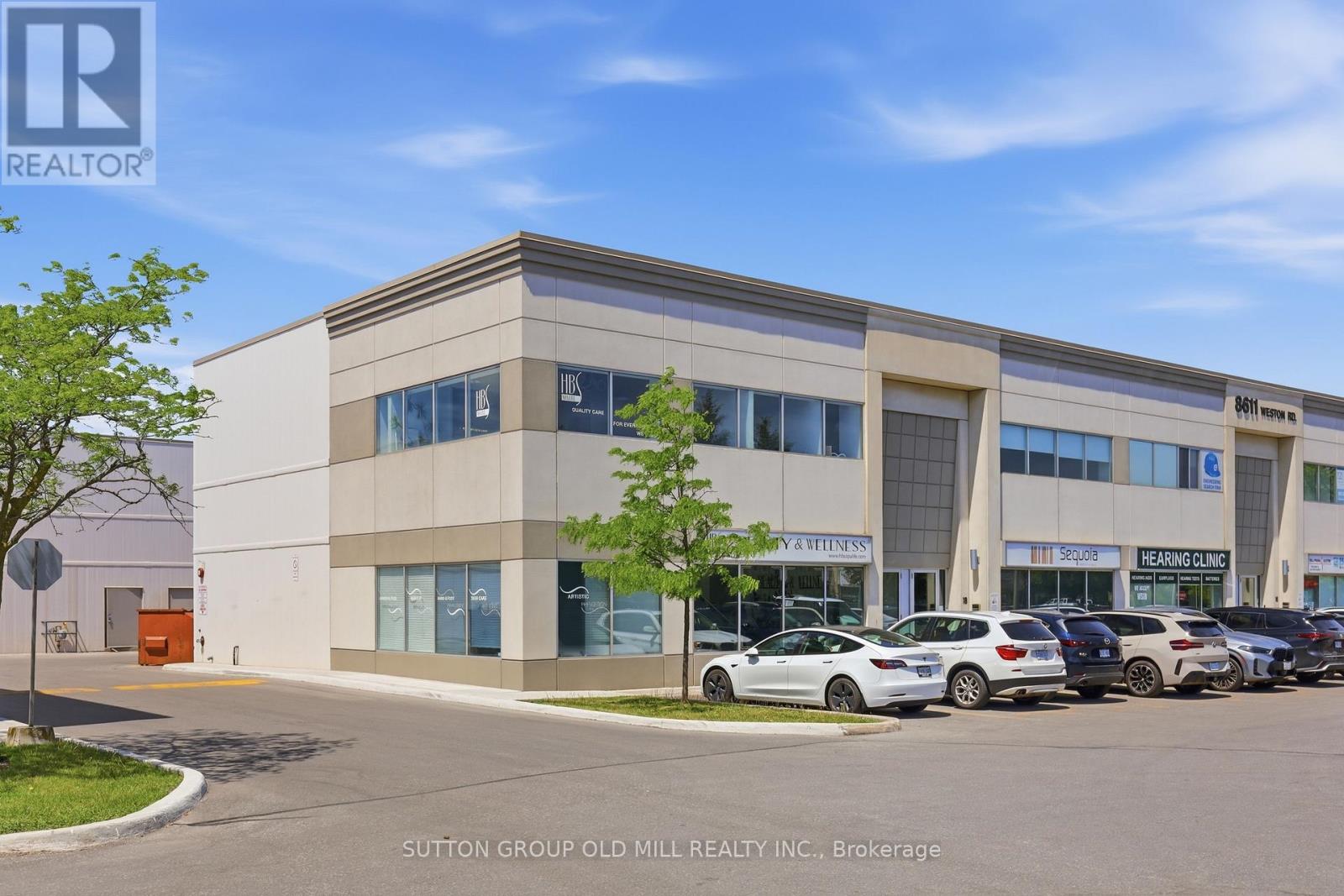 19 - SUITE - 8611 WESTON ROAD