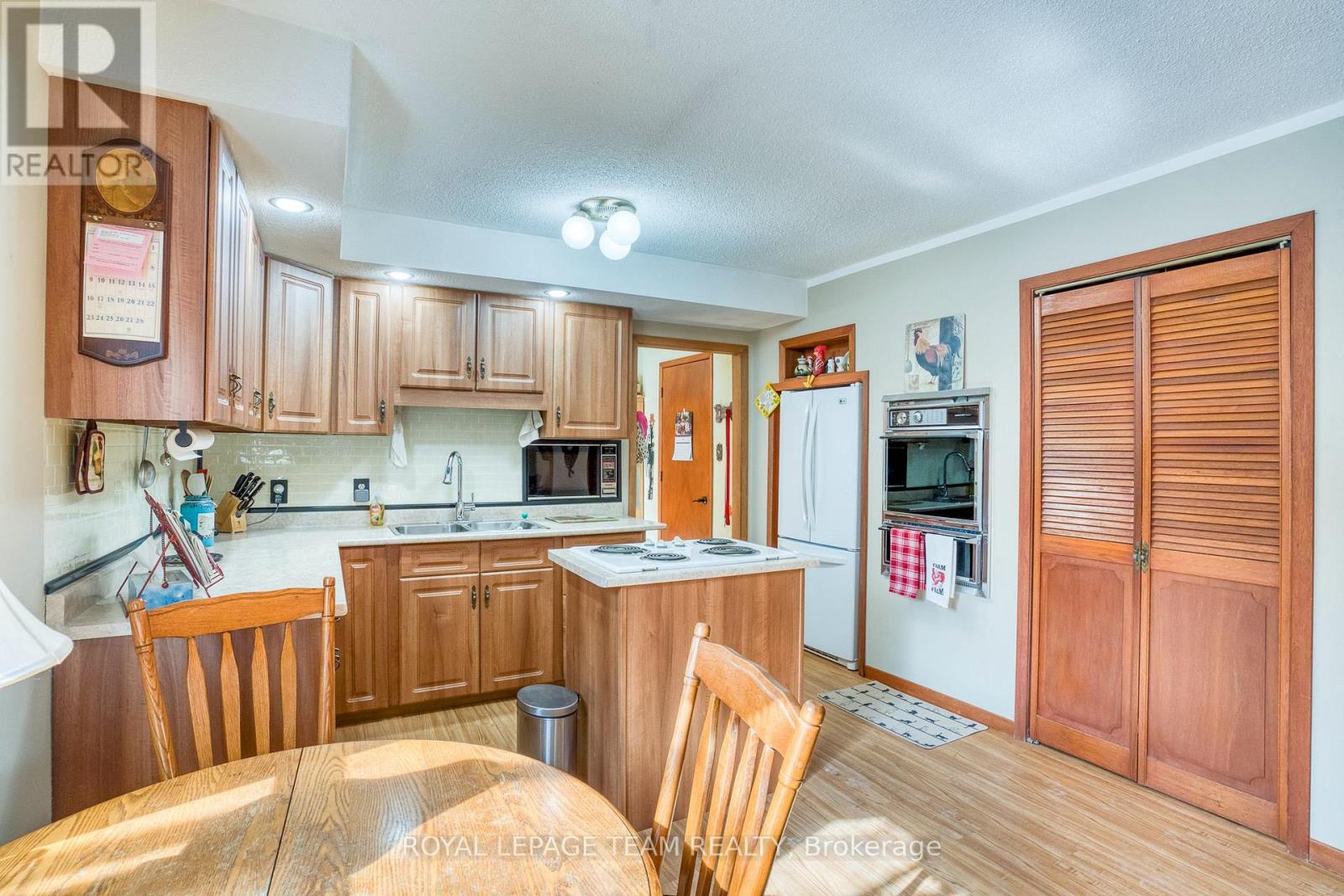 545 RICHMOND ROAD