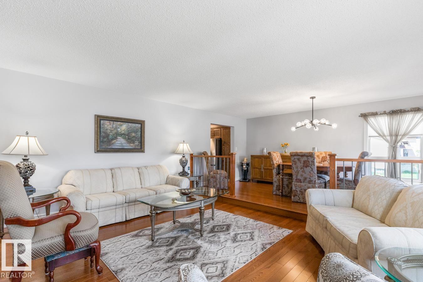 10502 158 ST NW