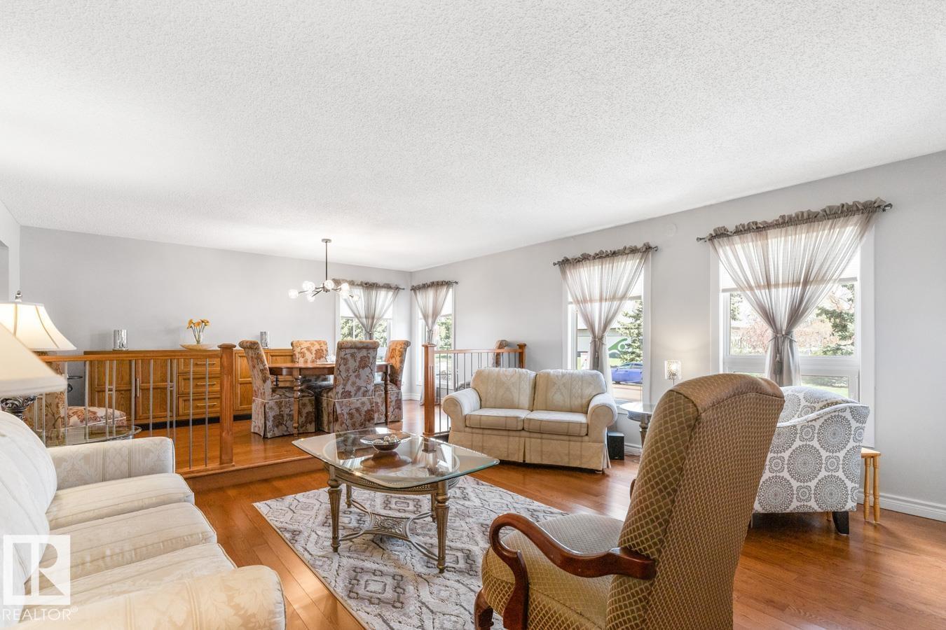 10502 158 ST NW