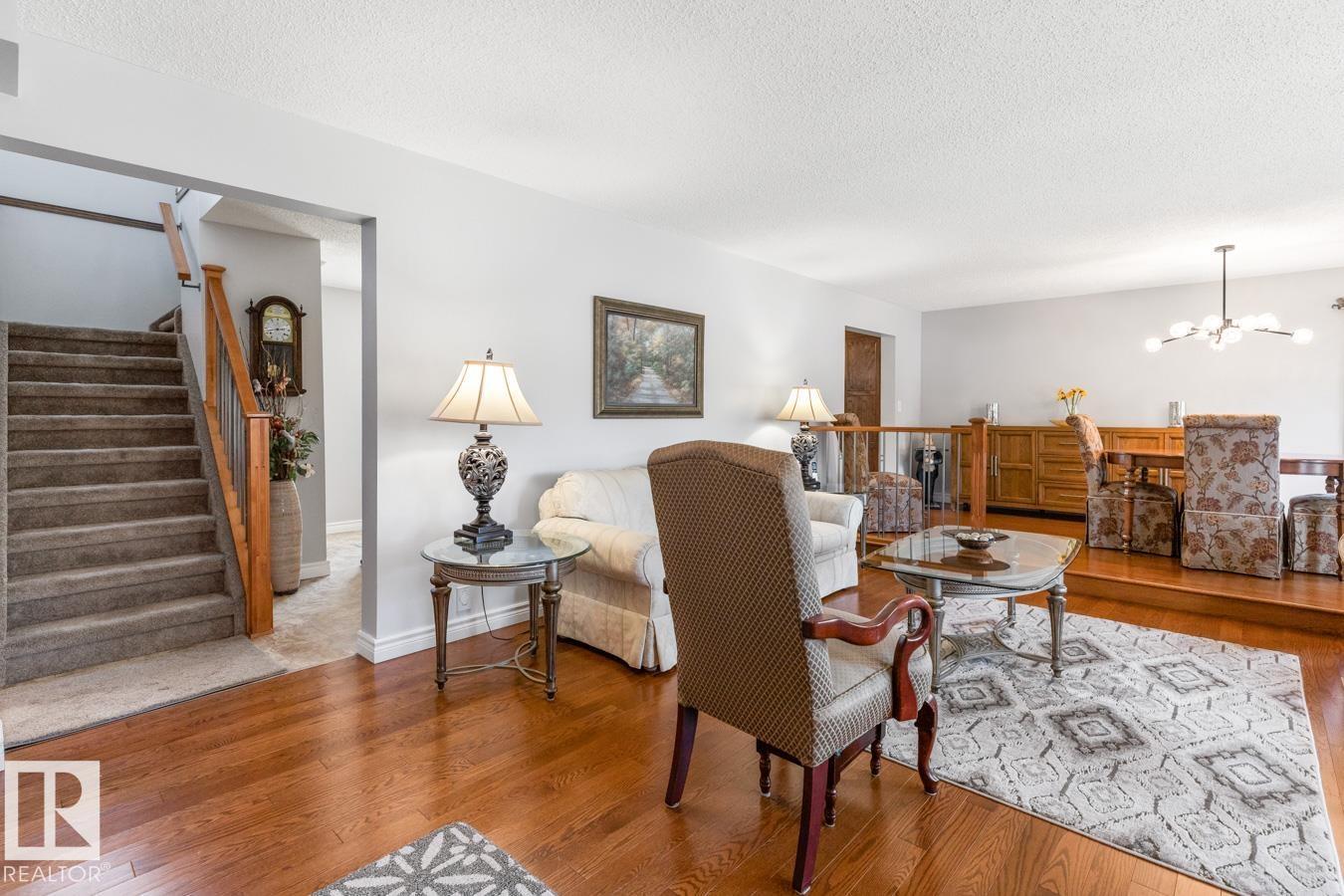 10502 158 ST NW