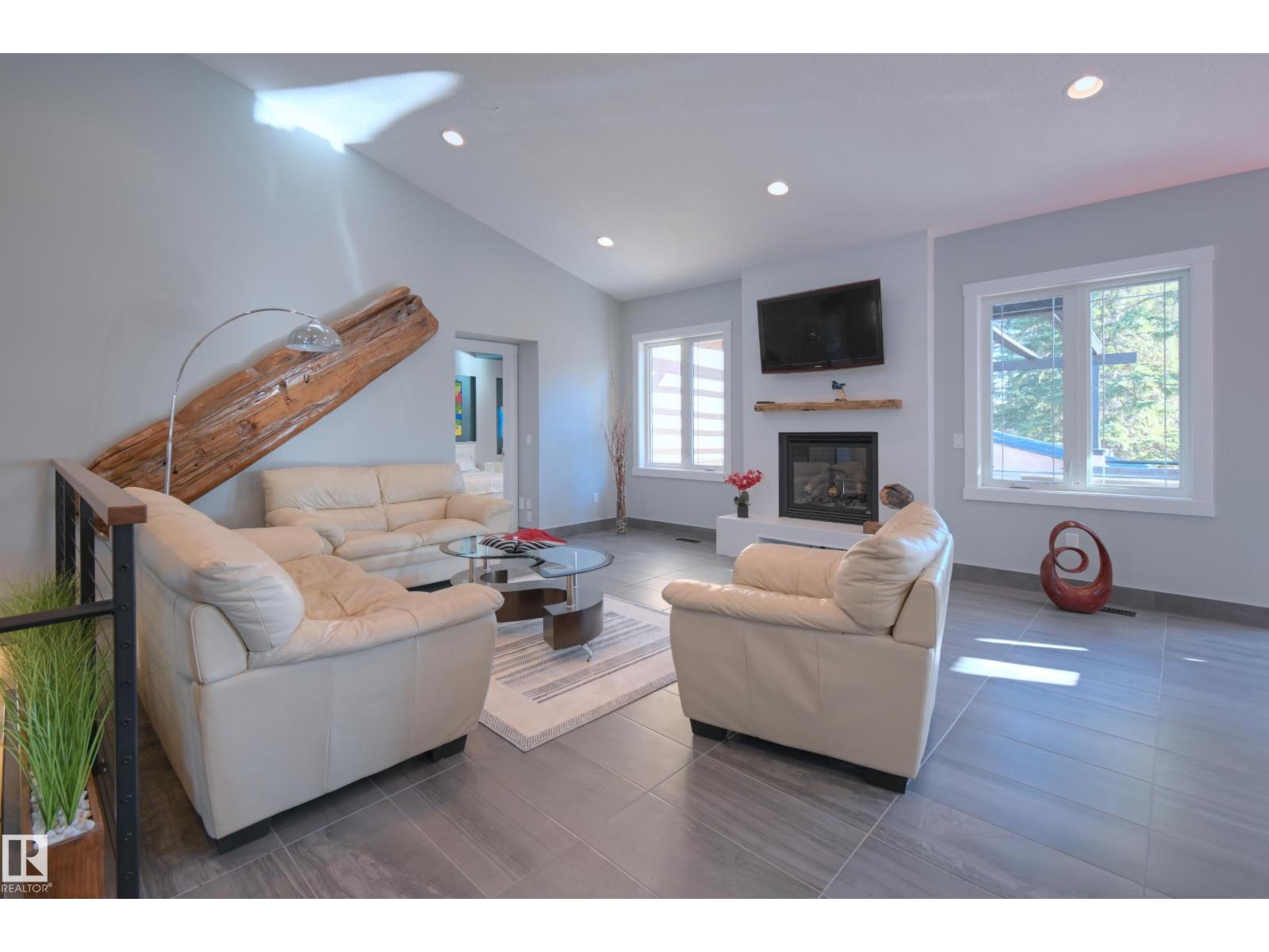 #86 53305 RGE ROAD 273
