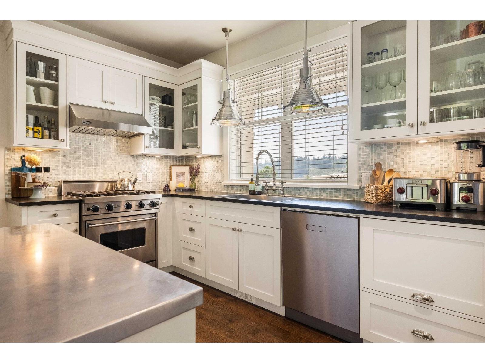 231 COLUMBIA VALLEY ROAD|Columbia Valley