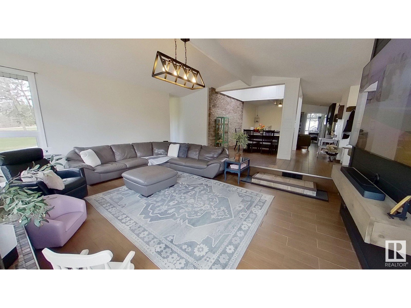 510 197 AV NW