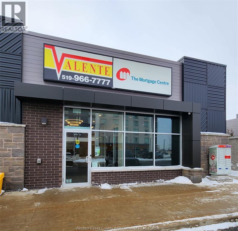 18 AMY CROFT DRIVE Unit# 1