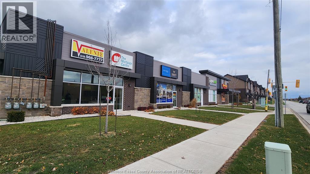 18 AMY CROFT DRIVE Unit# 1