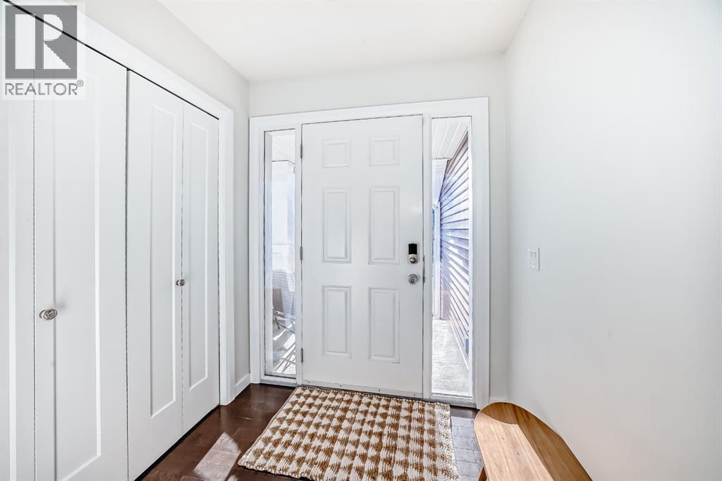 786 River Heights Crescent