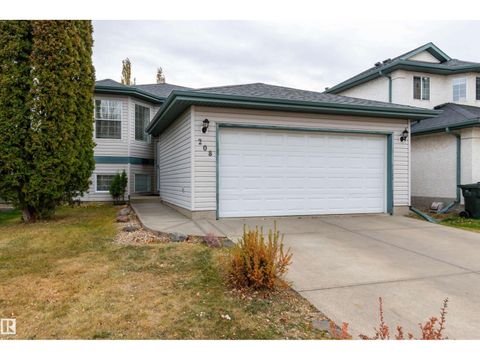208 Rainbow CR Sherwood Park AB T8A5W6