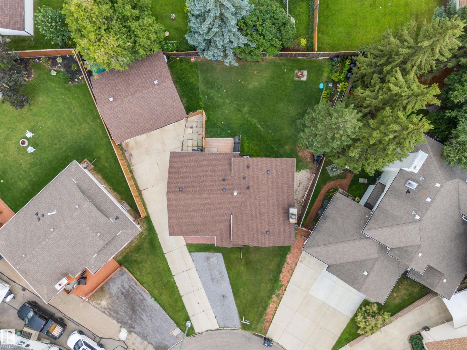 3528 13 AV NW