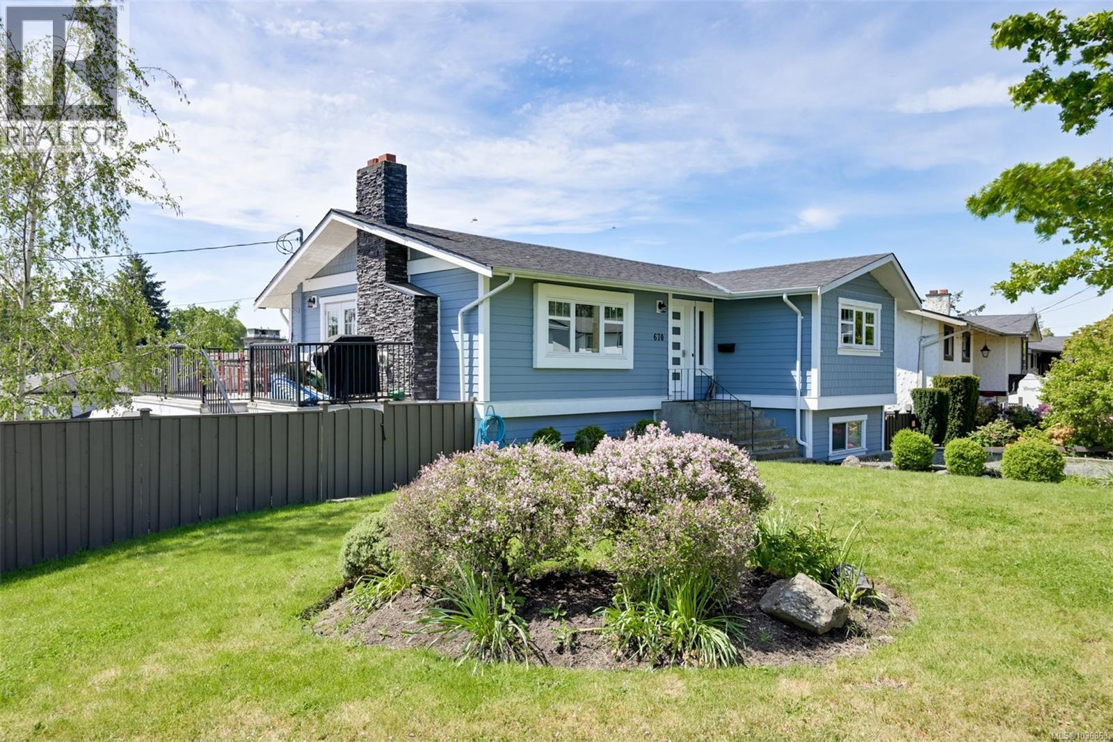 670 Polyanthus Cres