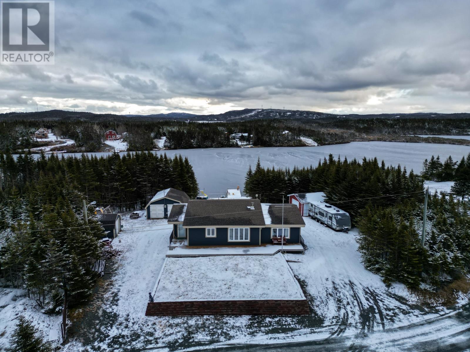 9 Comfort Cove