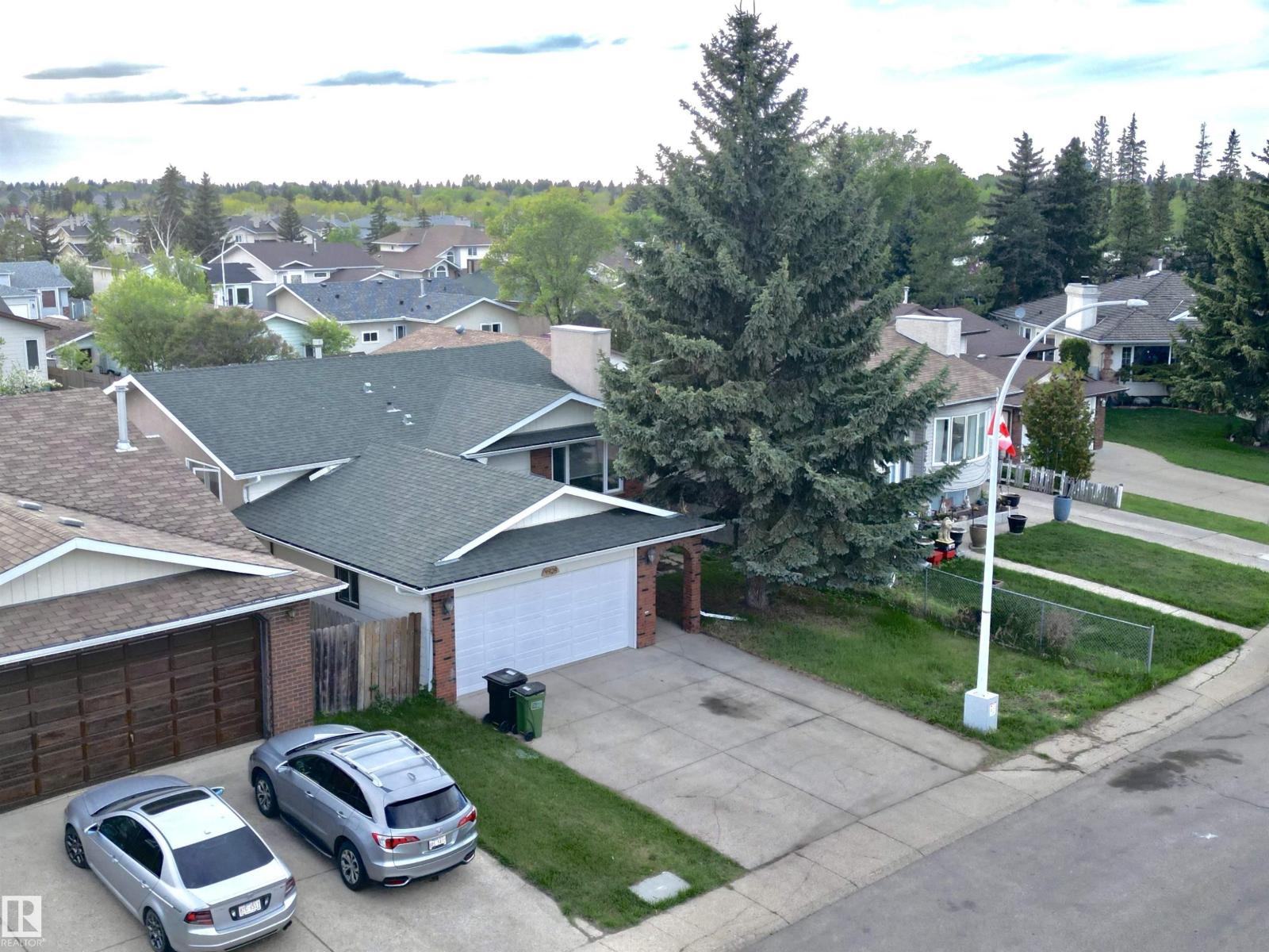 4928 31 AV NW