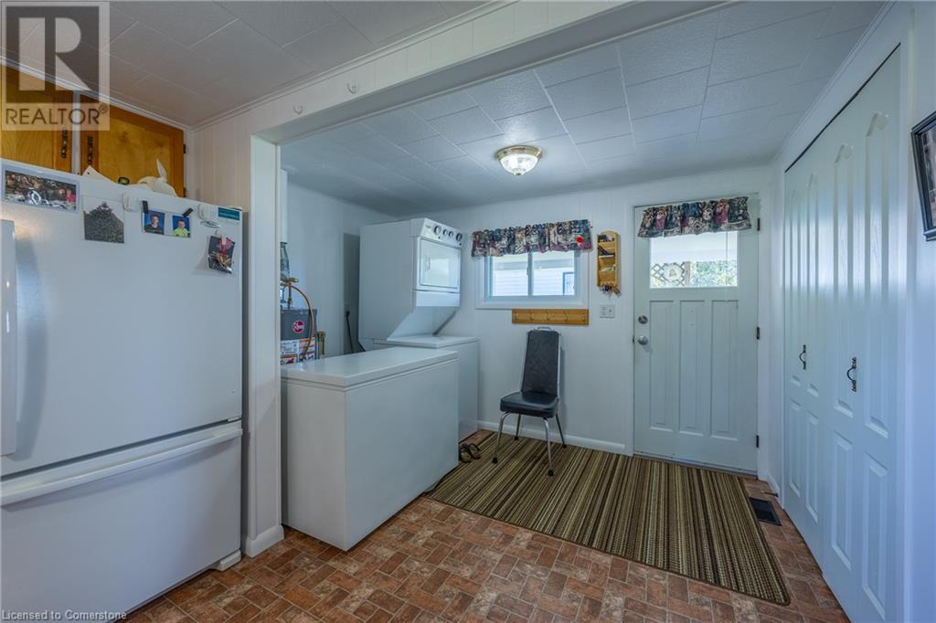 4189 LAKESHORE Road