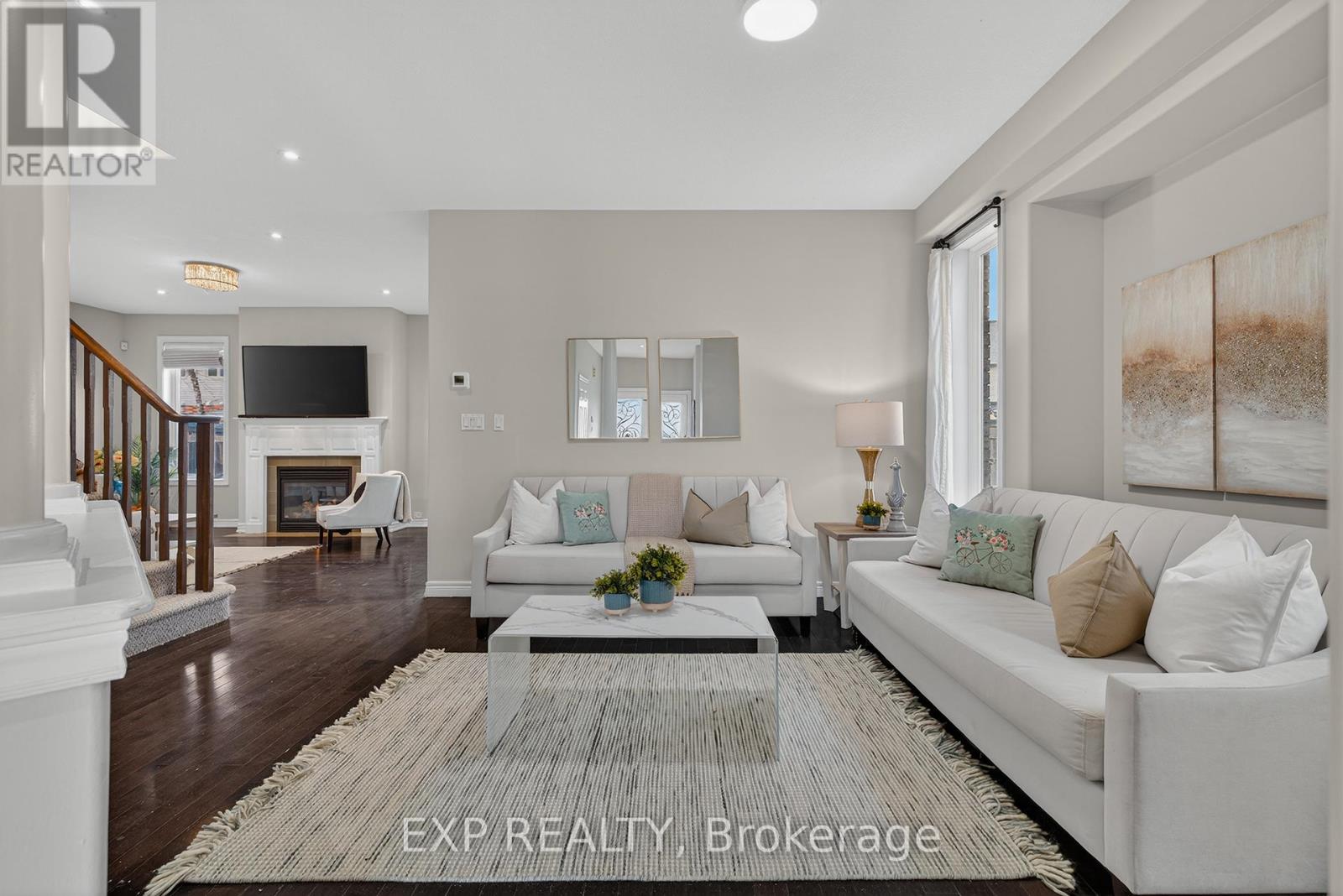 100 GARINGER CRESCENT