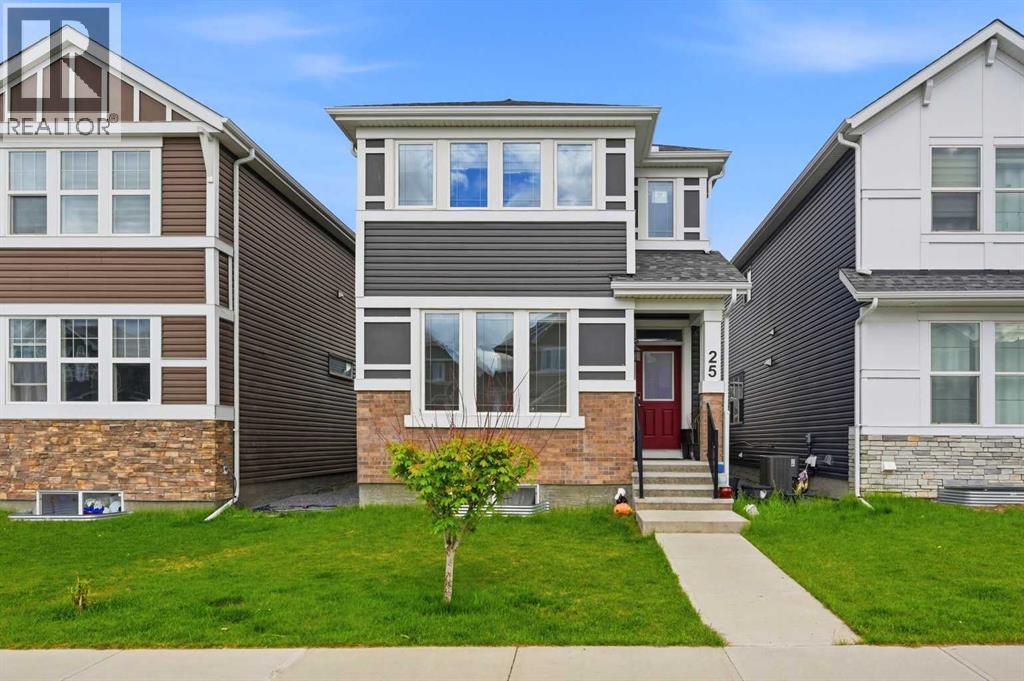 25 Red Sky Way NE