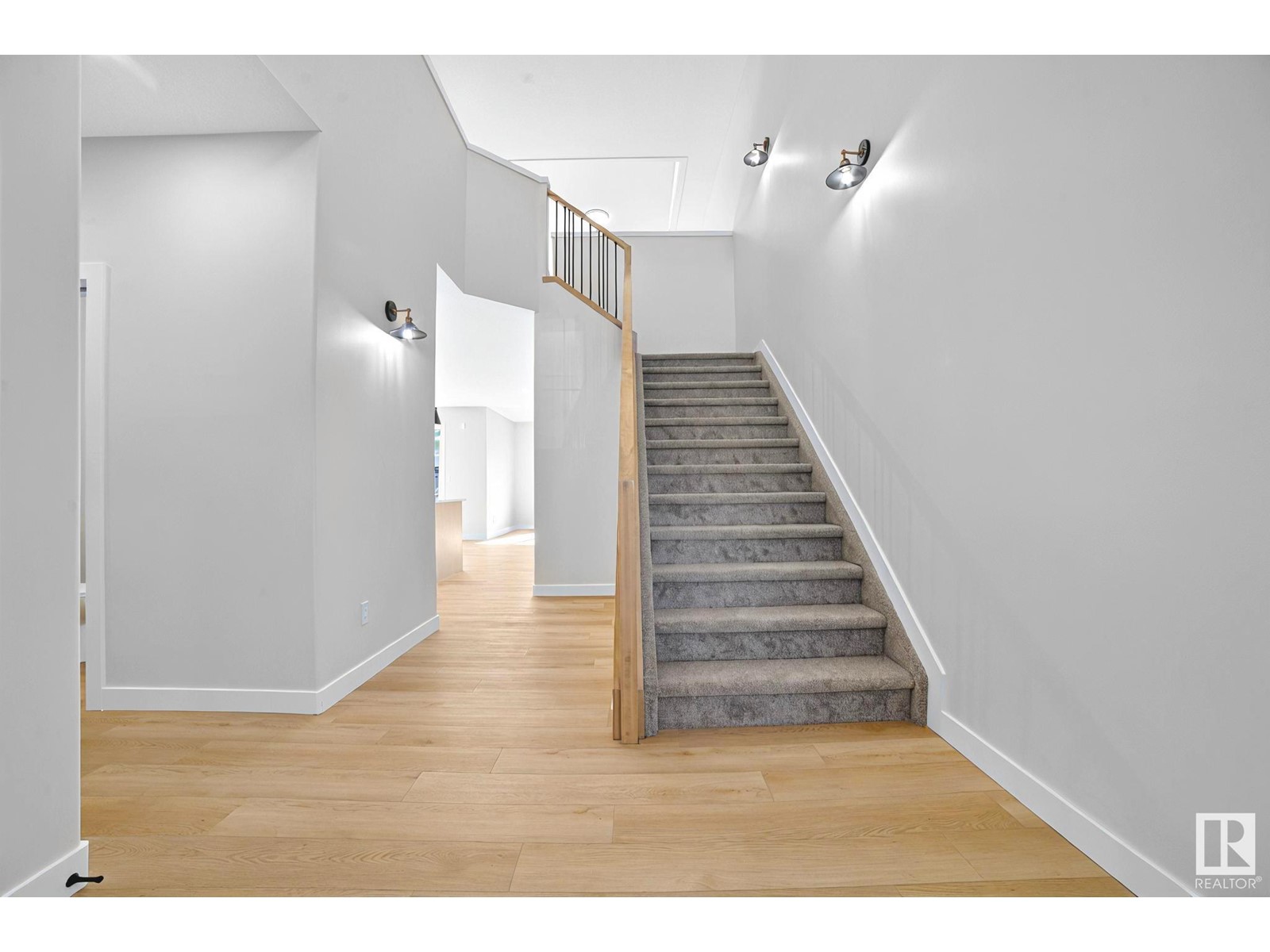 142 Larch Crescent