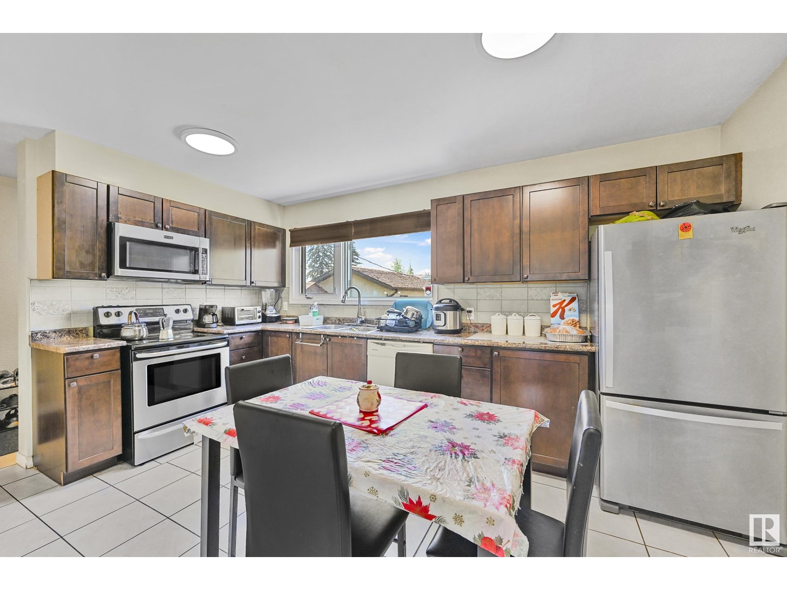 13212 83 ST NW