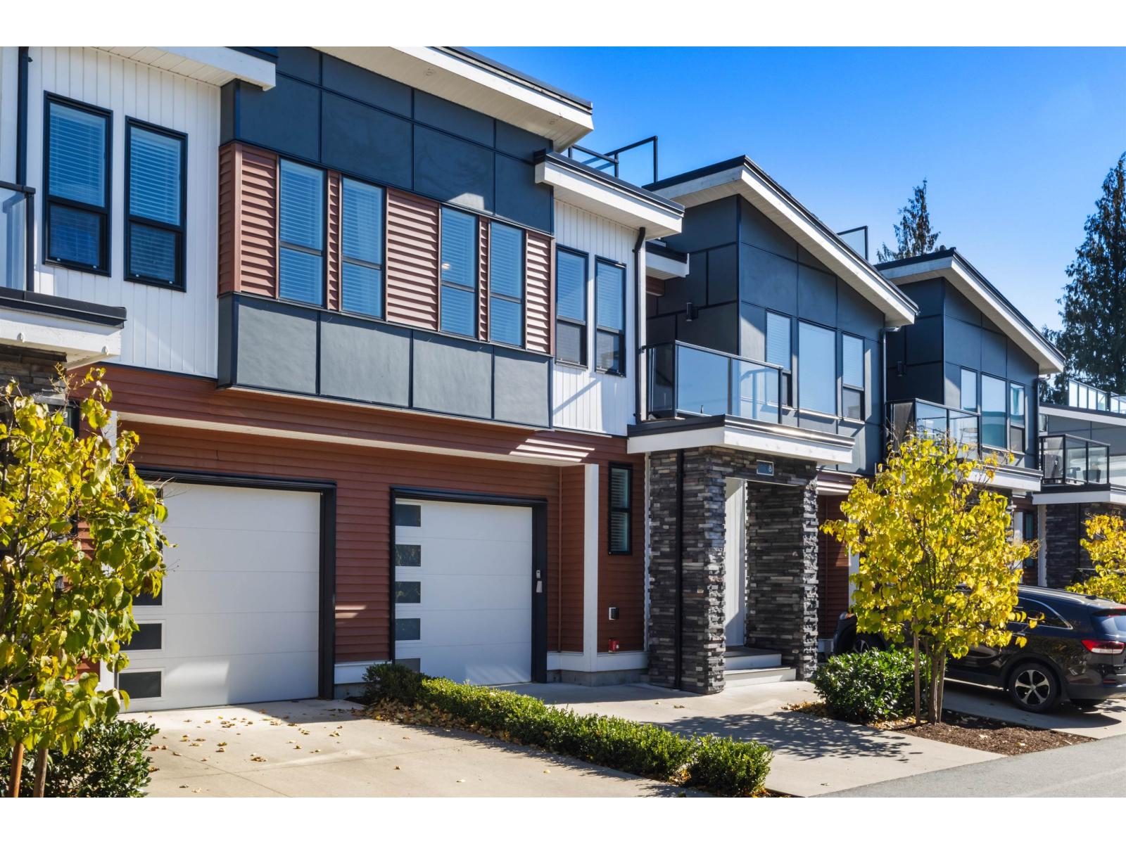 8 7140 MAITLAND AVENUE|Sardis West Vedder