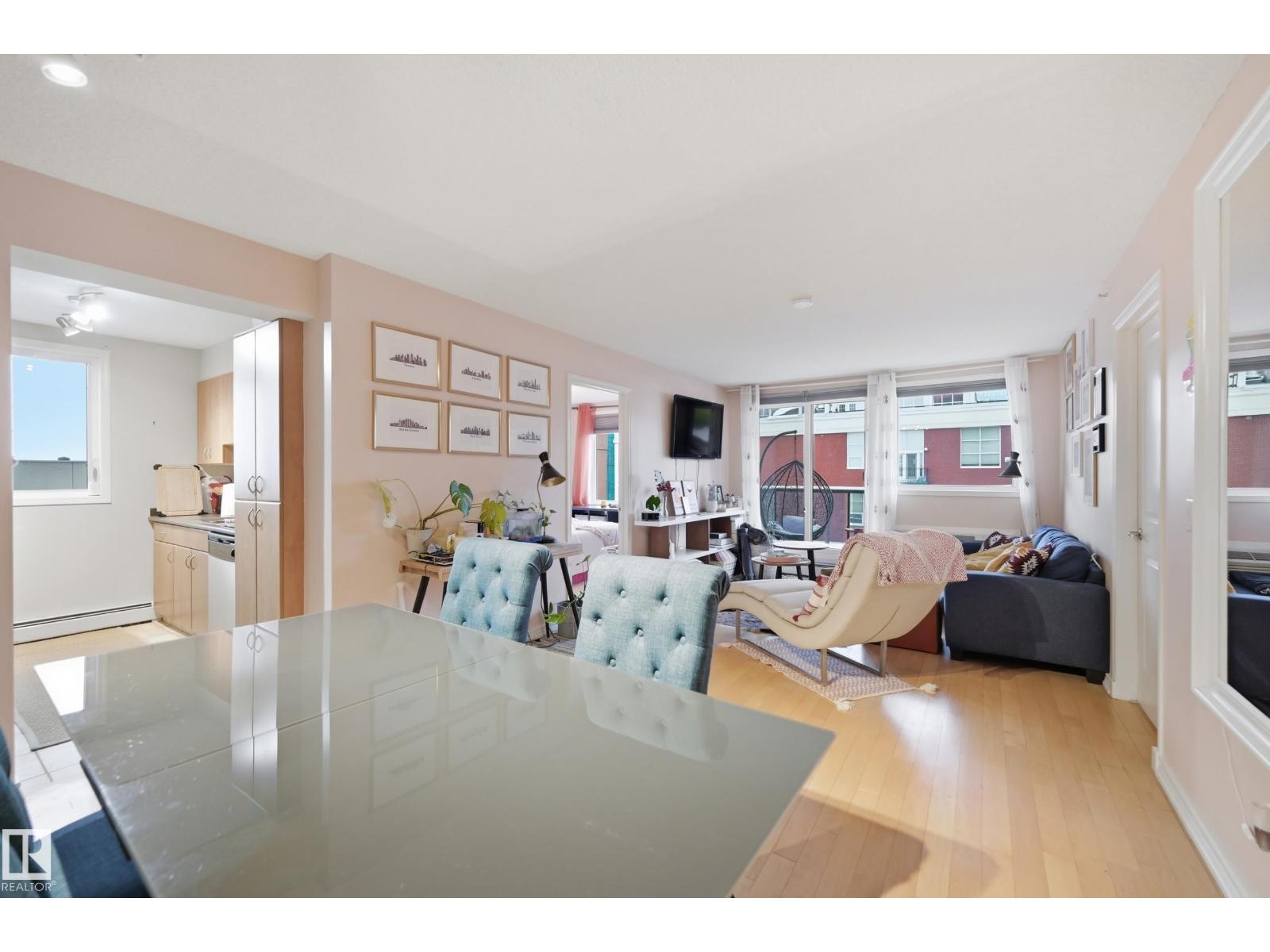 #402 10303 105 ST NW