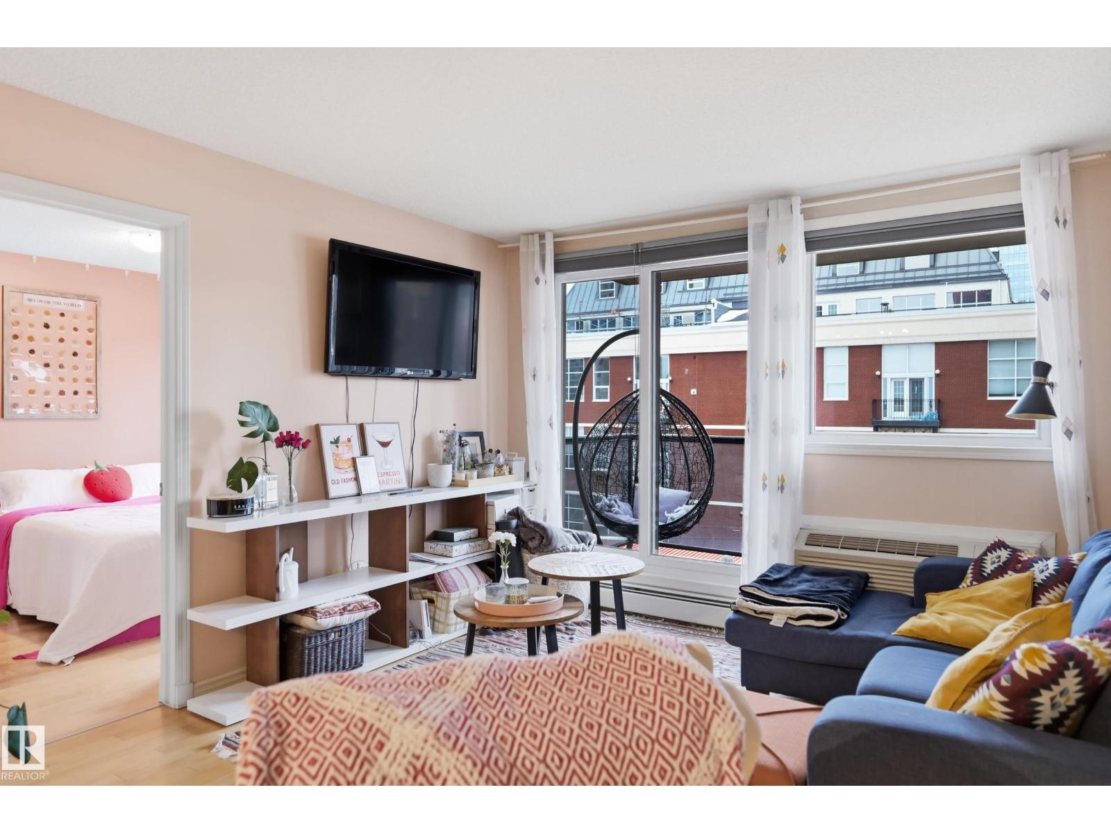 #402 10303 105 ST NW