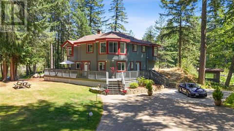 3380 Woodridge Pl Highlands BC V9E1C8