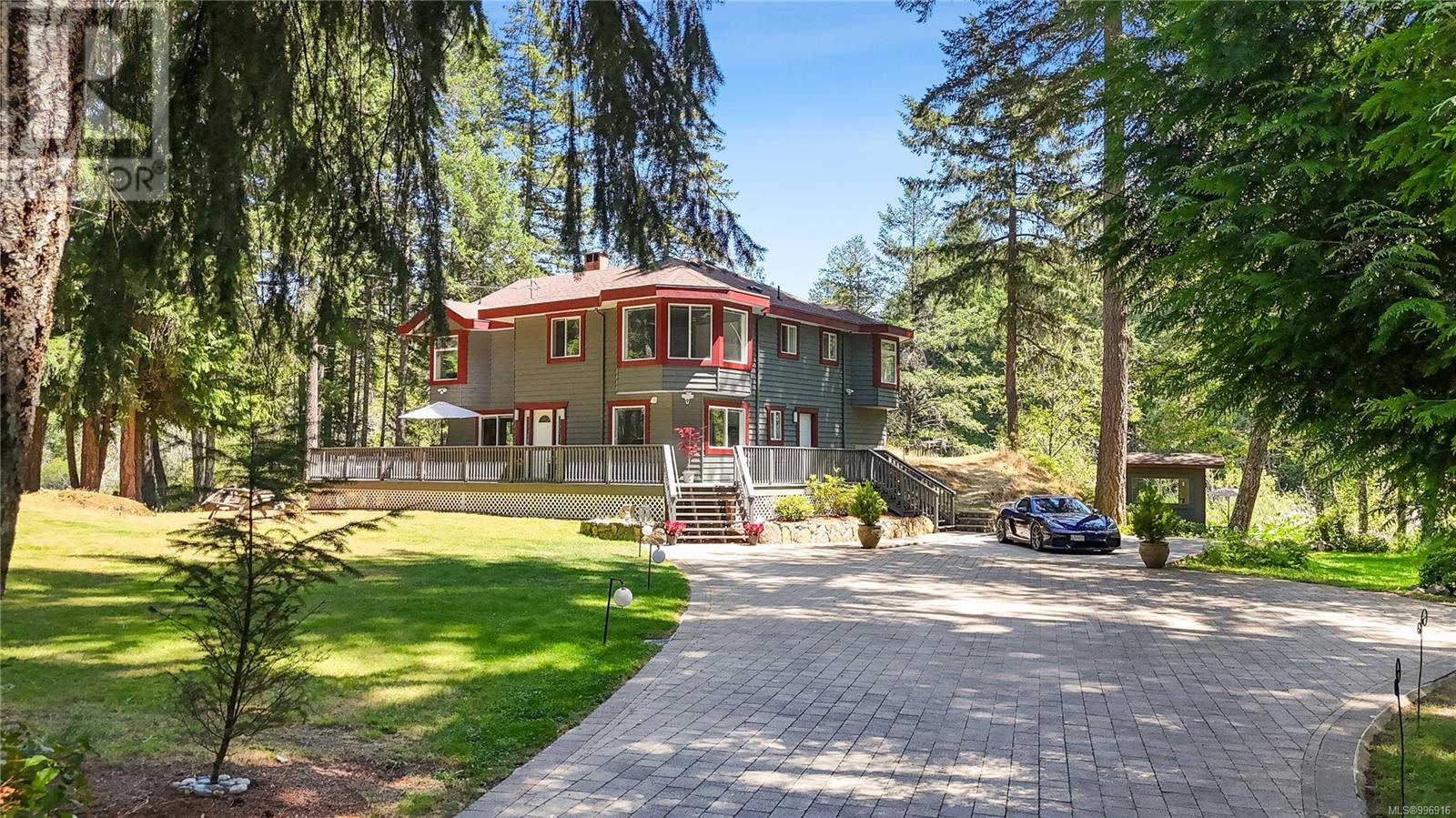3380 Woodridge Pl
