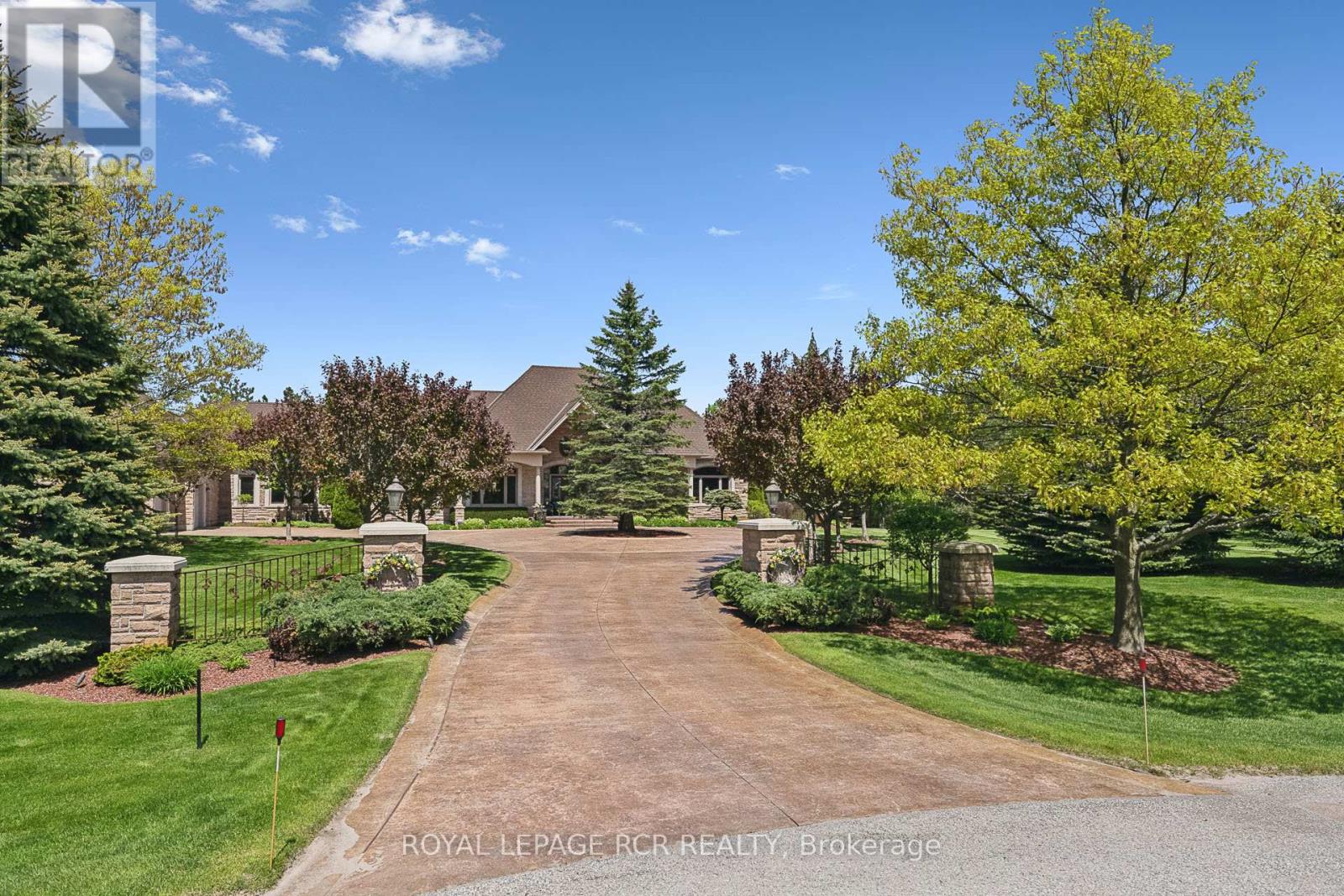 7 SUGARBUSH LANE