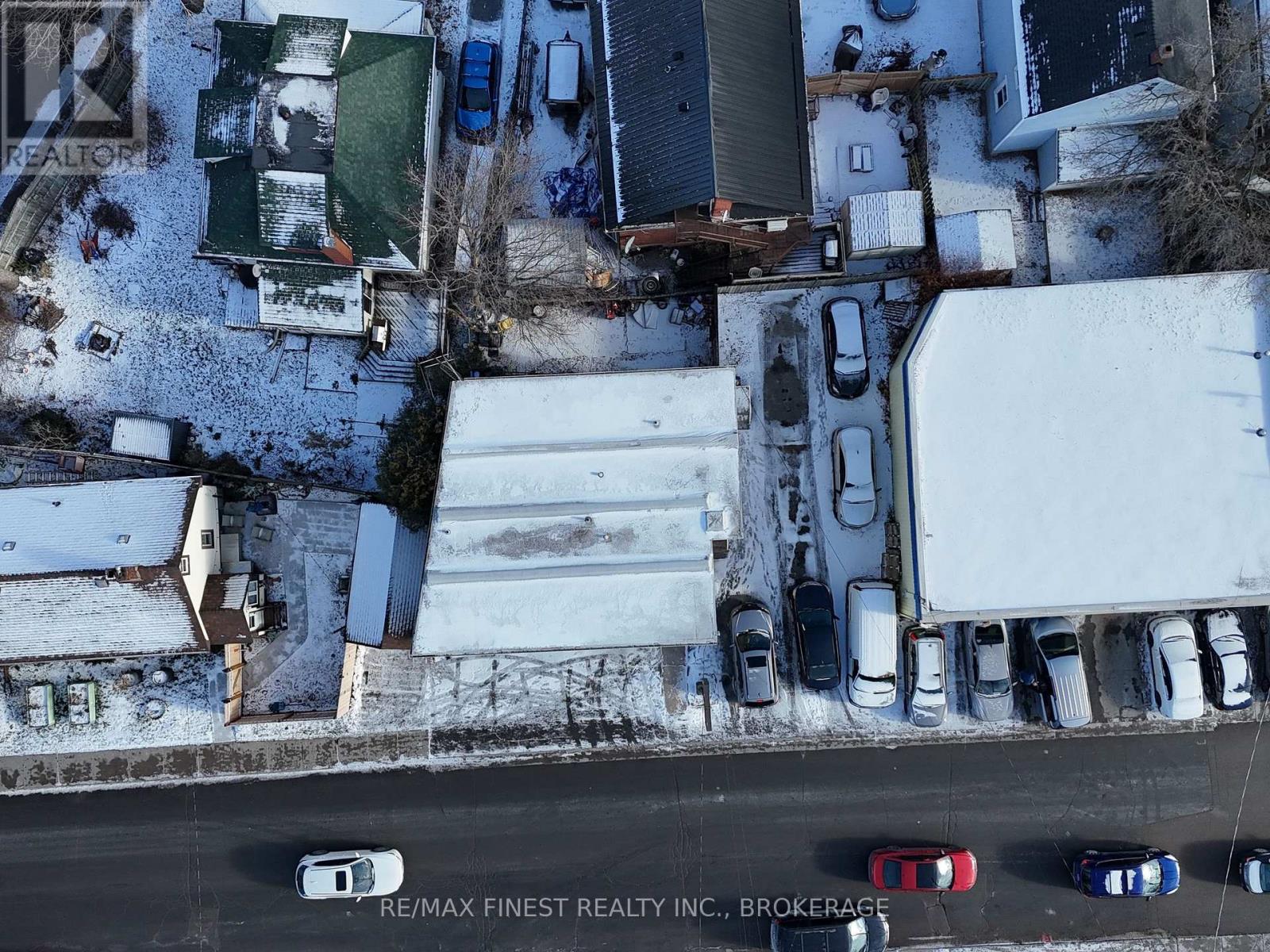 477 MACDONNELL STREET