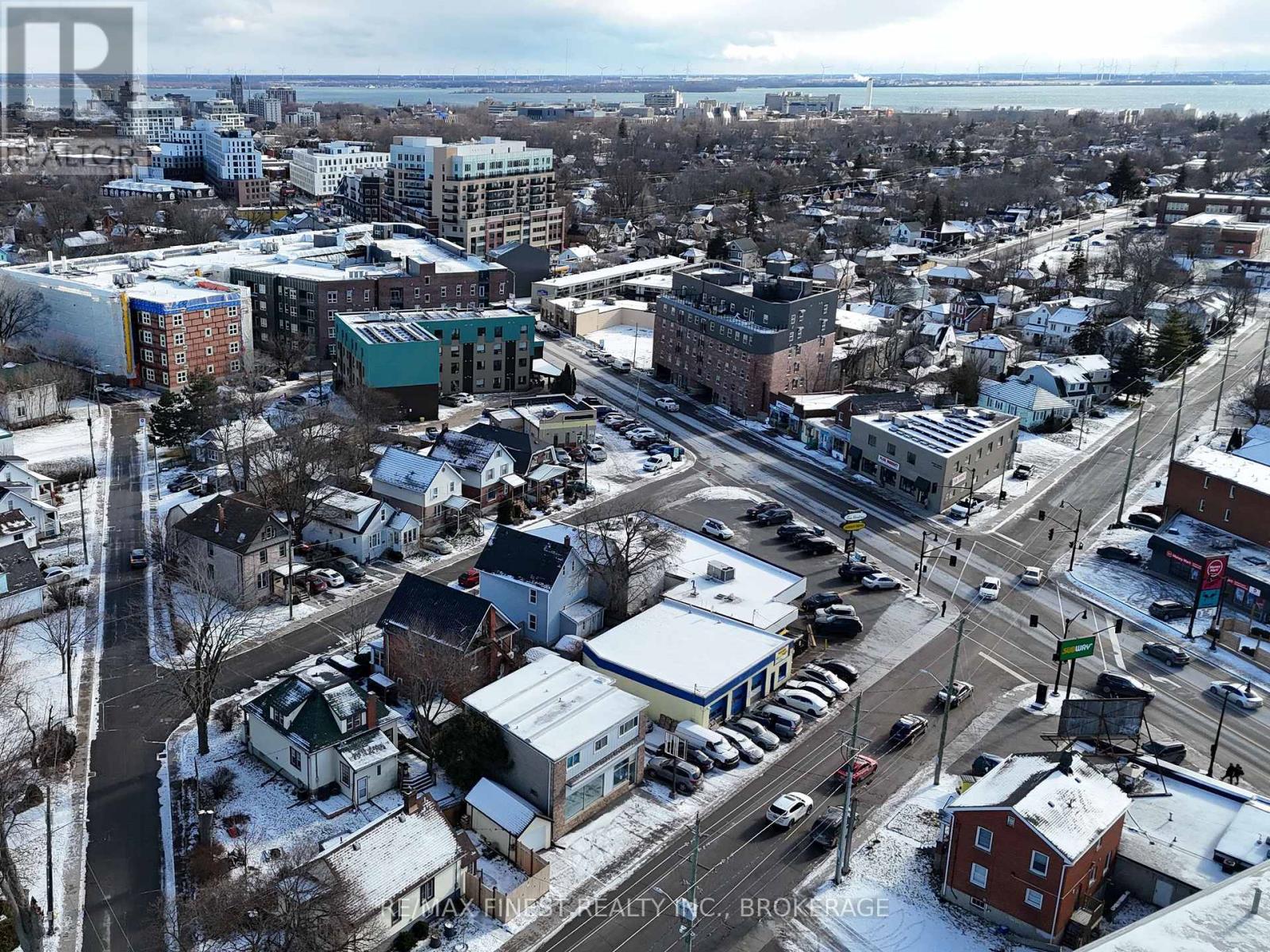 477 MACDONNELL STREET