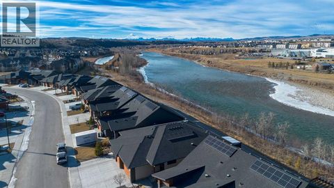 63 Riviera Court Cochrane AB T4C2V8